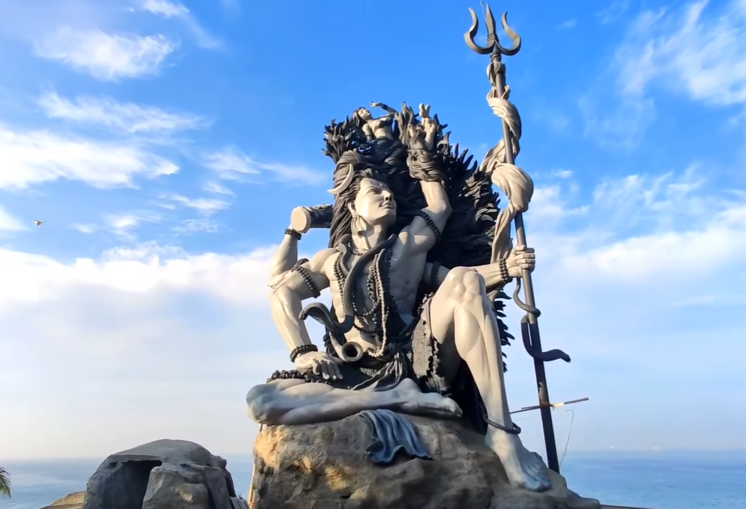 Aazhimala Siva Statue near Kanyakumari