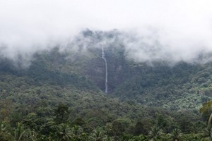 Belkal Theertha Falls near Kudumari Falls
