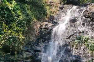 Kuli Magod Waterfalls near Shivapura Hanging Bridge